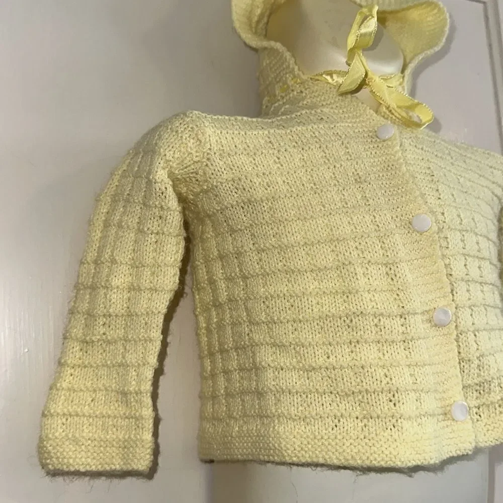 Vintage‎ yellow pom pom hooded cardigan unisex baby sweater